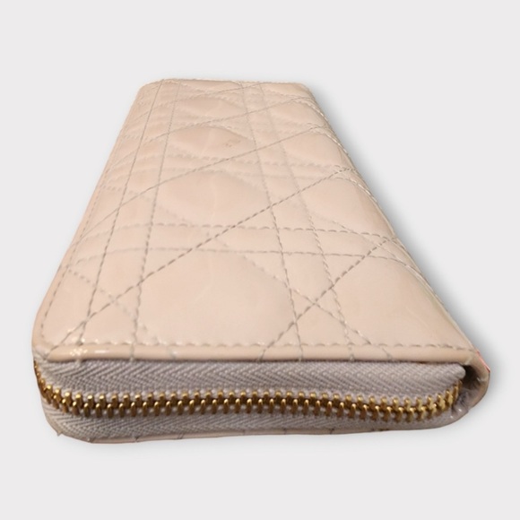 Lady Dior Cannage Large Patent Leather Zip-Around Wallet, lavender - Picture 5 of 16